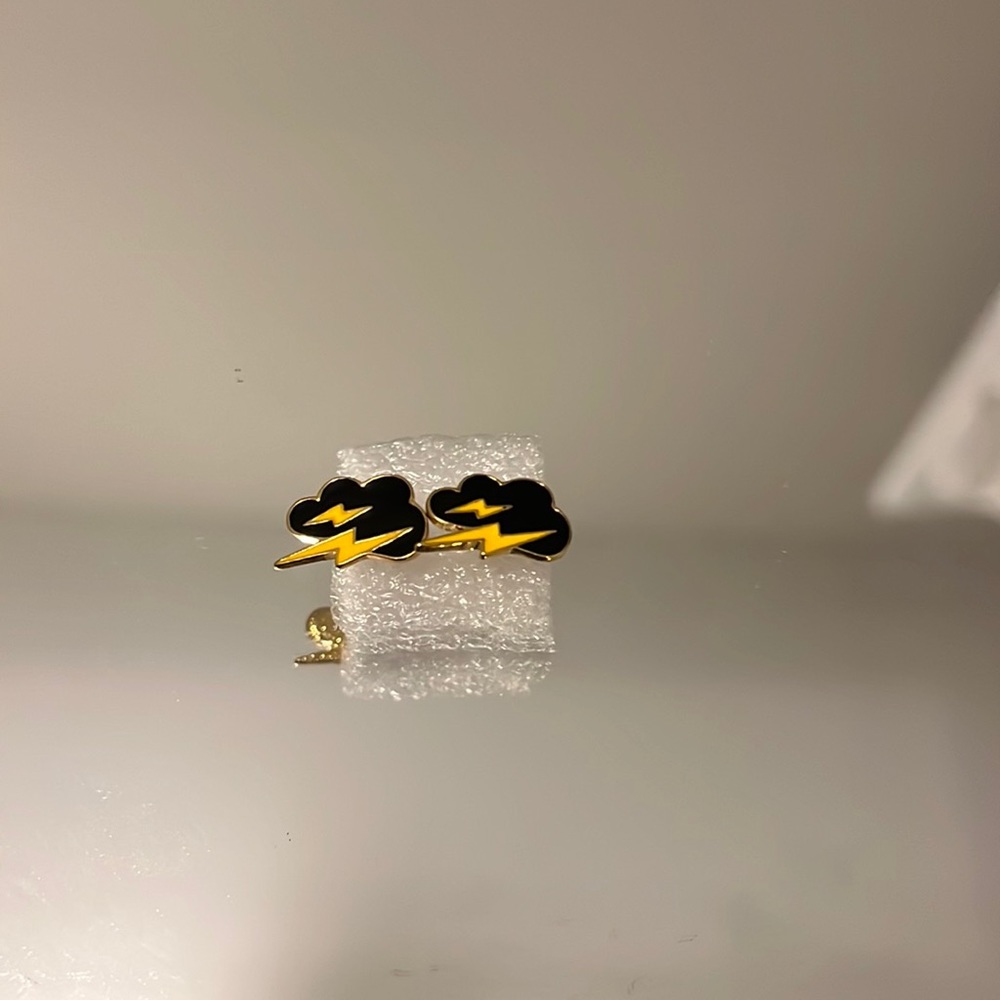 Thunder earrings